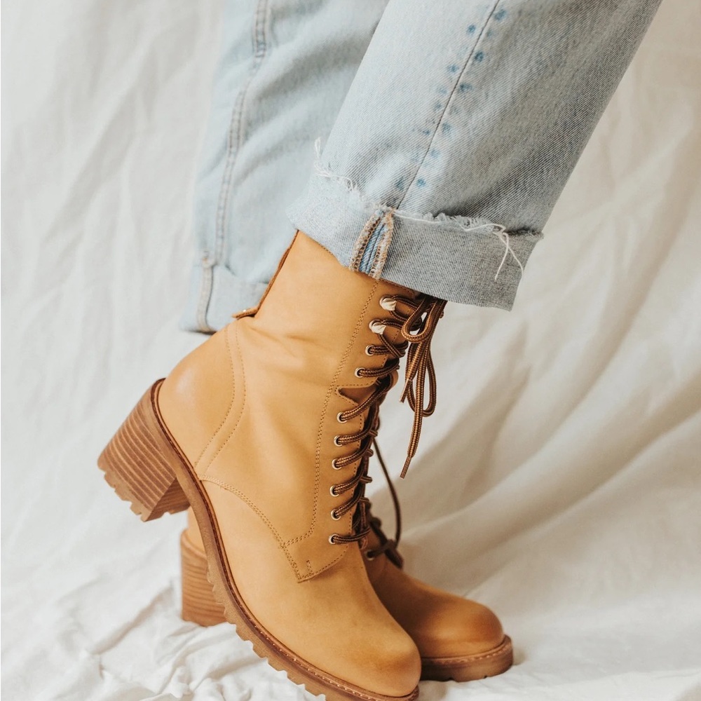 NEW Seychelles Combat Boots